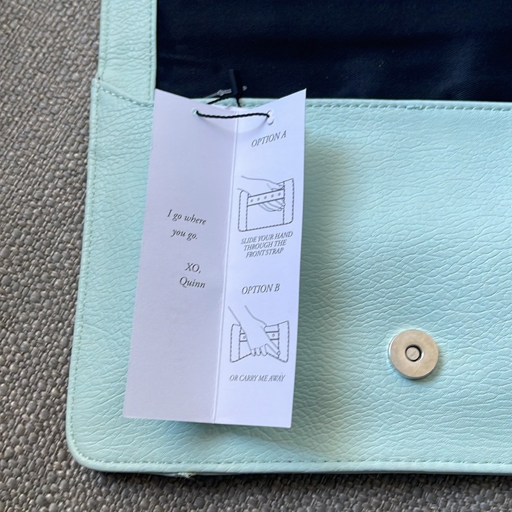 BCBGeneration clutch - Picture 8 of 8